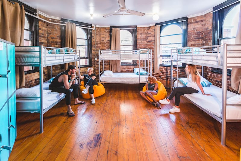 6 bed dorm at nomads hostel brisbane