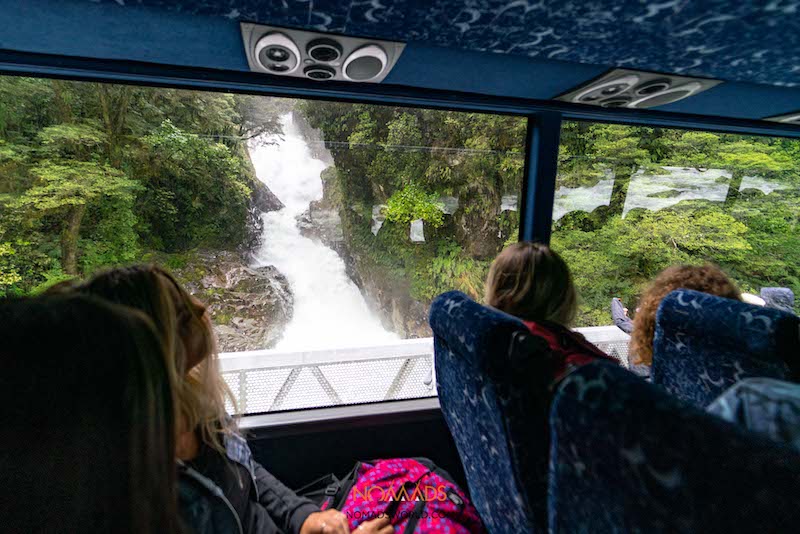 milford sound bus